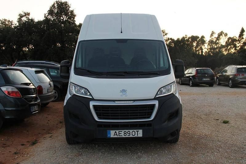 Branco Usado 2020 Peugeot Boxer Van | € 18.000 (Preço justo) - Imagem 1/4