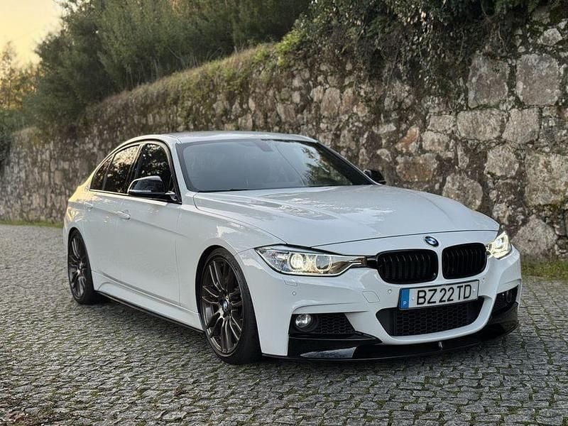 Usado 2012 BMW 335 Sedan | € 29.990 - Imagem 1/4