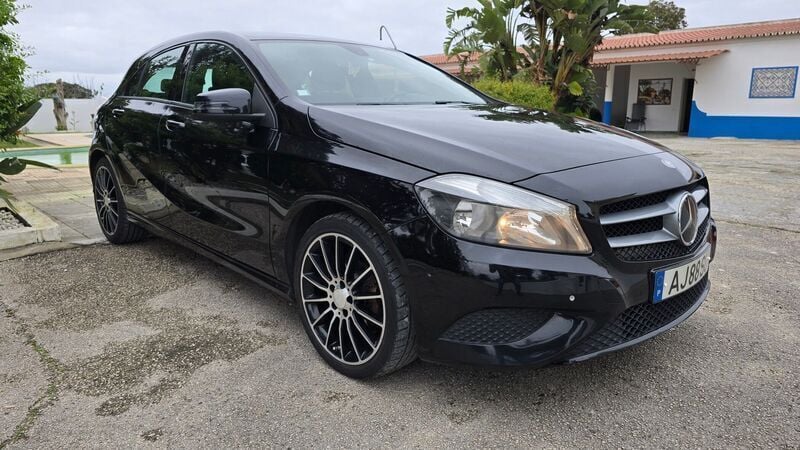 Preto Usado 2015 Mercedes A160 | € 15.950 (Preço justo) - Imagem 1/4