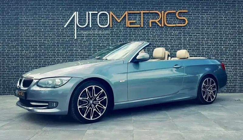 Cinza prata Usado 2010 BMW 320 Cabriolet Cabrios | € 18.750 - Imagem 1/4