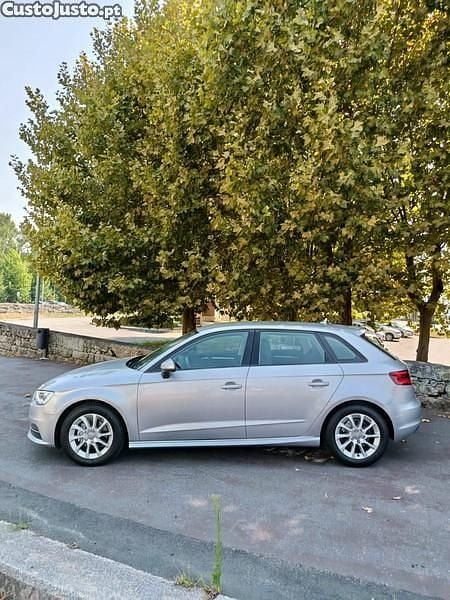Cinza Usado 2014 Audi A3 Sport Carrinha | € 13.900 (Bom preço) - Imagem 1/1