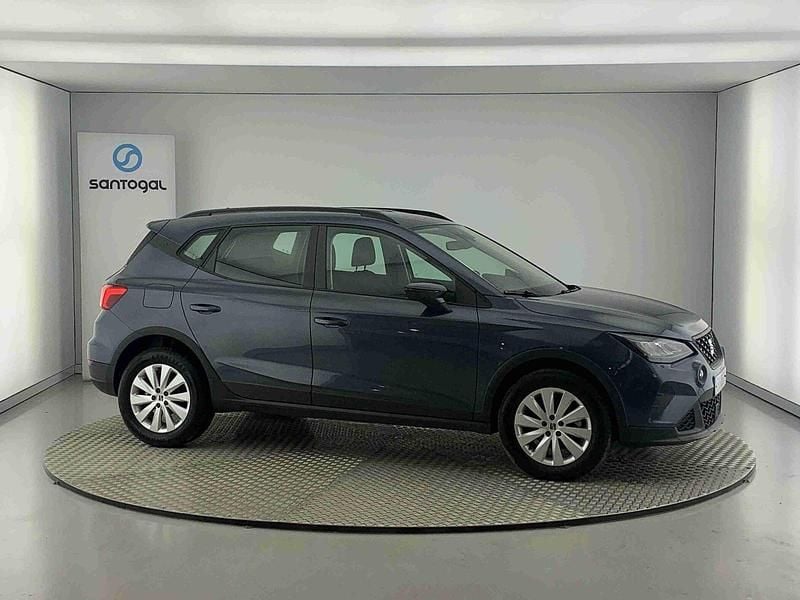 Cinzento Usado 2023 Seat Arona Style SUV | € 20.200 (Preço justo) - Imagem 1/4