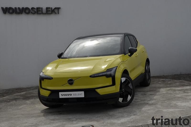 Onyx black Usado 2023 Volvo EX30 Ultra SUV | € 42.200 (Caro) - Imagem 1/4