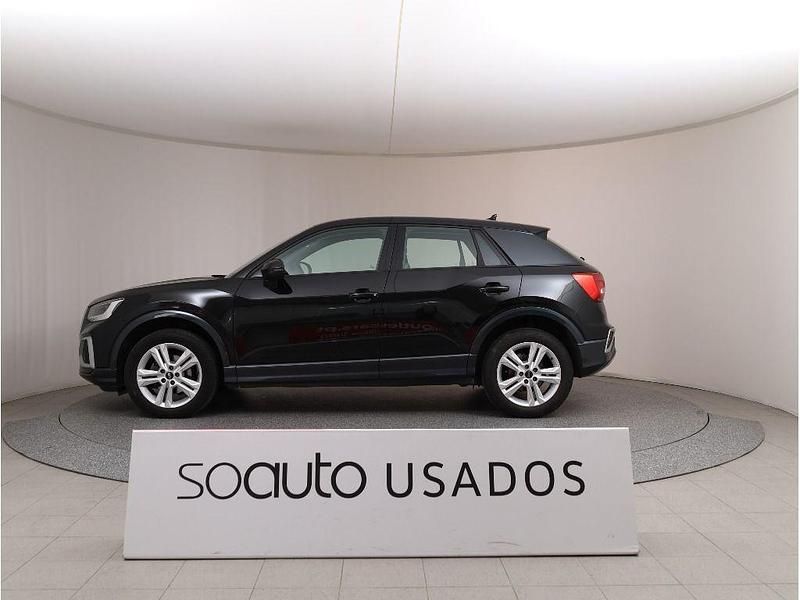 Usado Audi Q2 Advanced 110 HP (80 kW) 2024 Preto metalizado SUV