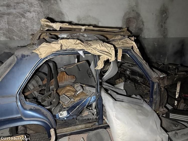 Azul Usado 1980 Mercedes 280 | € 500 - Imagem 1/1