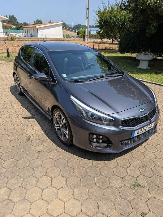 Usado 2016 Kia Ceed GT GT-Line Sedan | € 11.500 (Super Preço) - Imagem 1/4