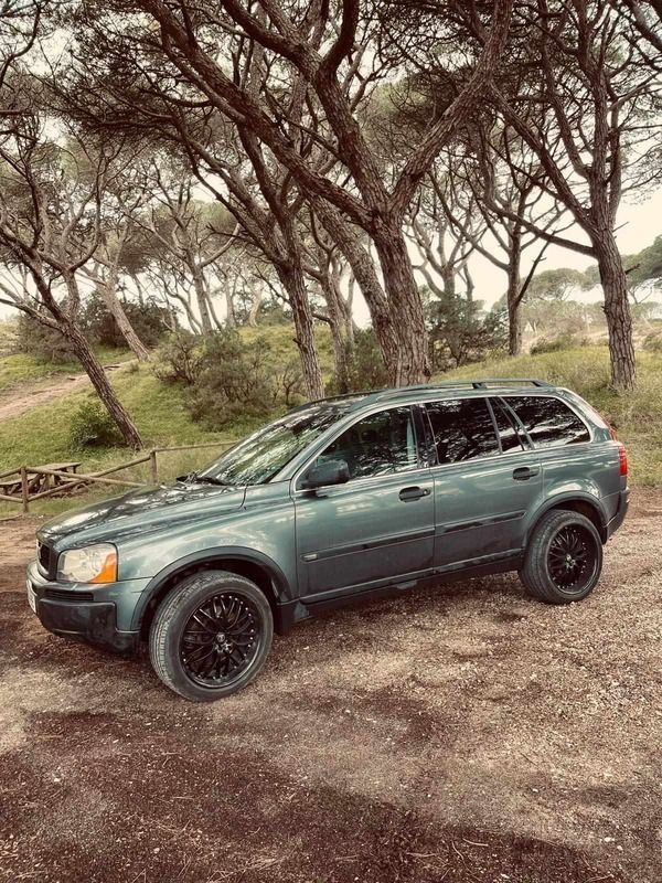 Cinzento Usado 2005 Volvo XC90 SUV | € 10.500 - Imagem 1/4