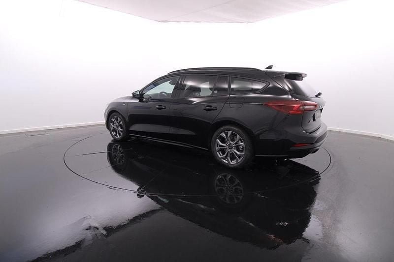 Usado Ford Focus 115 HP (84 kW) 2023 Preto Carrinha