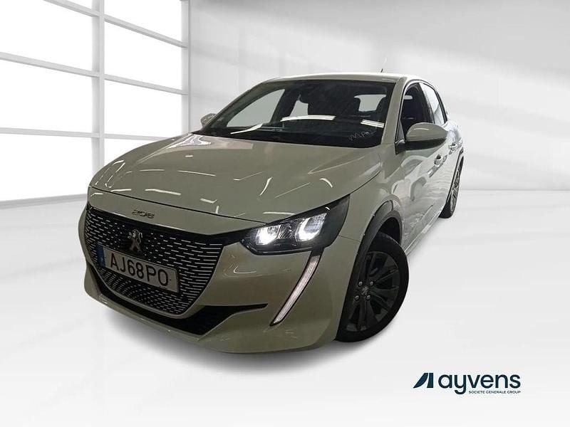 Branco Usado 2021 Peugeot e-208 Allure Citadino | € 16.600 (Preço justo) - Imagem 1/4