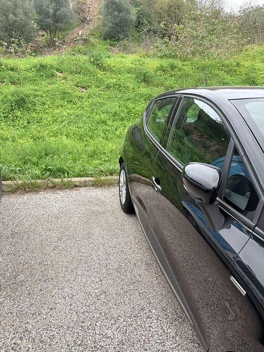 Usado Renault Clio IV 90 HP (66 kW) 2019 Sedan