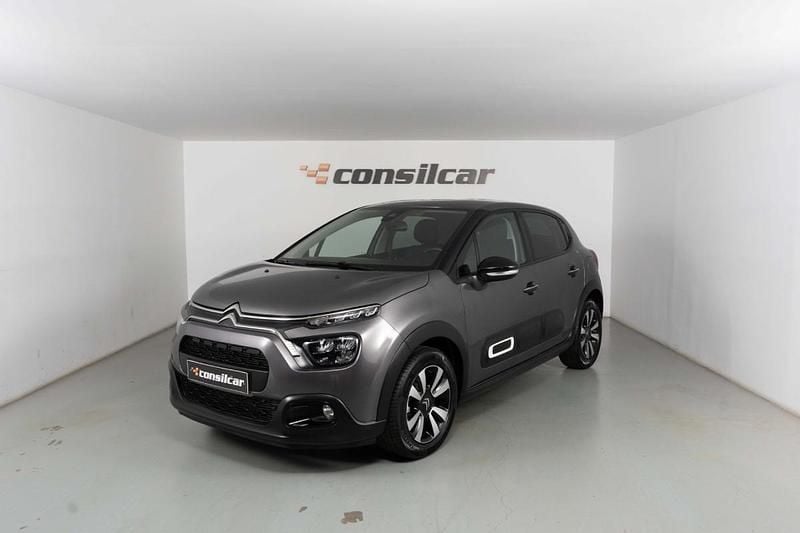 Cinza Usado 2024 Citroën C3 PureTech Citadino | € 14.980 (Preço justo) - Imagem 1/4