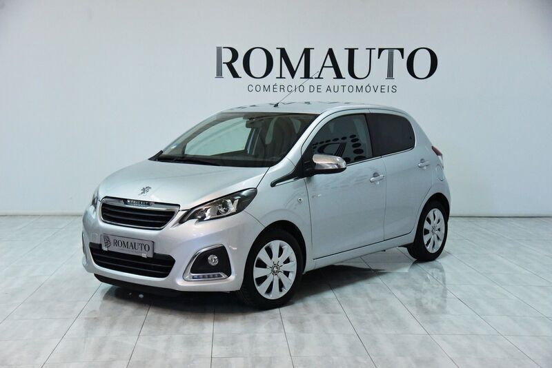 Cinza Usado 2019 Peugeot 108 Allure Citadino | € 10.800 (Preço justo) - Imagem 1/4