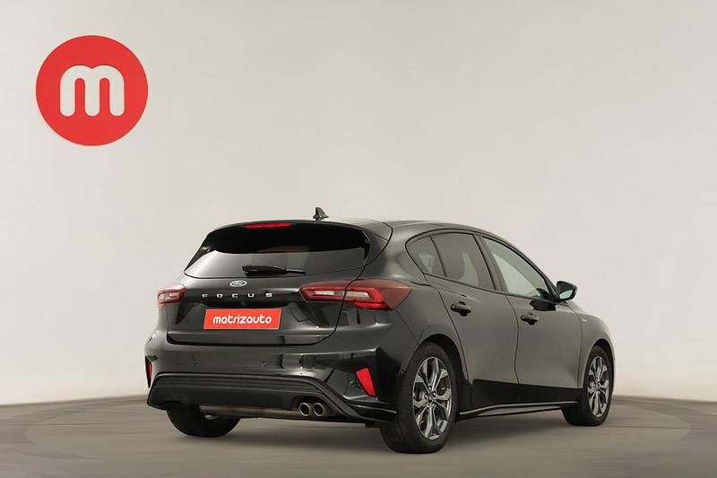 Usado Ford Focus ST-Line X 155 HP (114 kW) 2025
