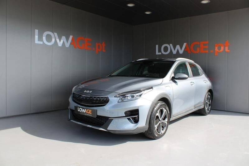 Cinzento Usado 2021 Kia XCeed SUV | € 22.750 (Preço justo) - Imagem 1/4