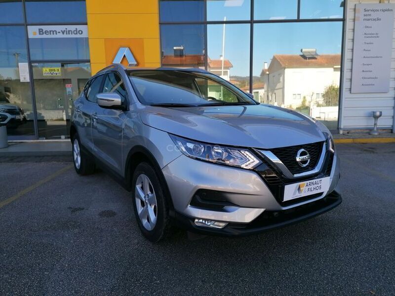 Cinzento (metalizado) Usado 2019 Nissan Qashqai SUV | € 23.750 (Caro) - Imagem 1/1