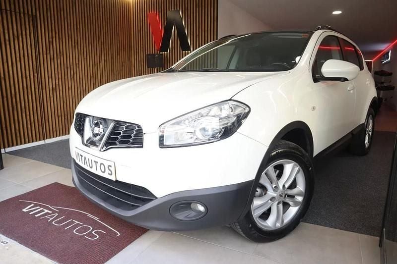 Branco pérola Usado 2013 Nissan Qashqai 360º SUV | € 12.500 (Preço justo) - Imagem 1/4