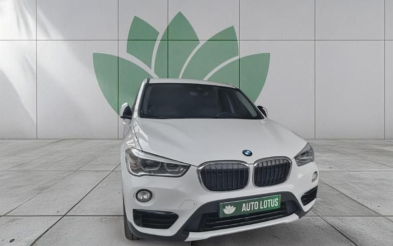 Branco Usado 2016 BMW X1 Sport Line SUV | € 18.270 (Preço justo) - Imagem 1/1