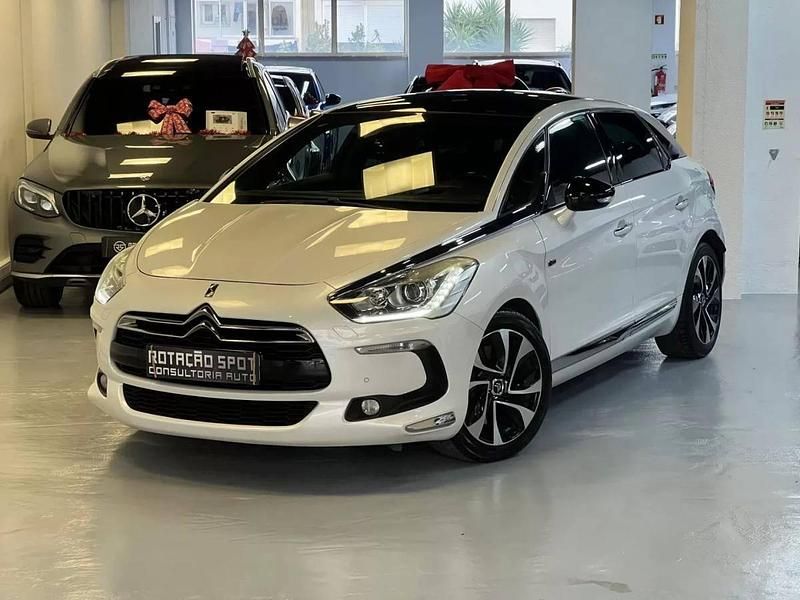 Branco Usado 2013 Citroën DS5 Citadino | € 11.990 (Preço justo) - Imagem 1/4
