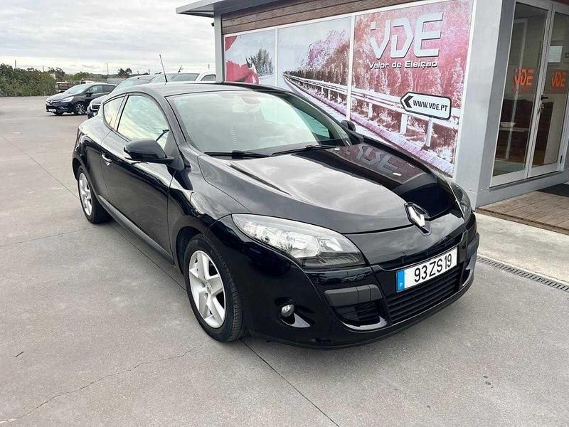 Preto Usado 2012 Renault Mégane III Coupé | € 9.950 (Preço justo) - Imagem 1/4