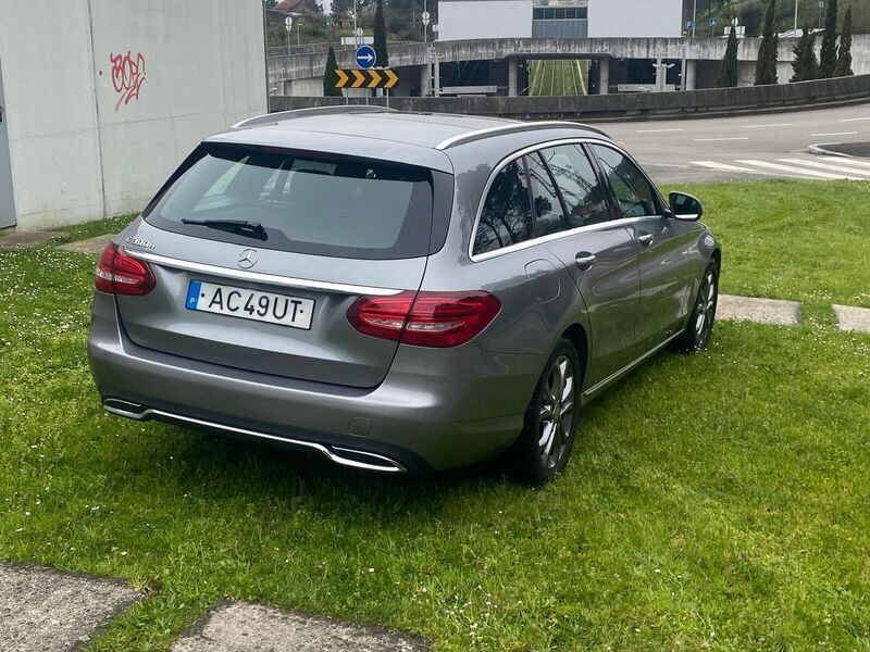 Cinza Usado 2016 Mercedes C300 Carrinha | € 21.500 - Imagem 1/4