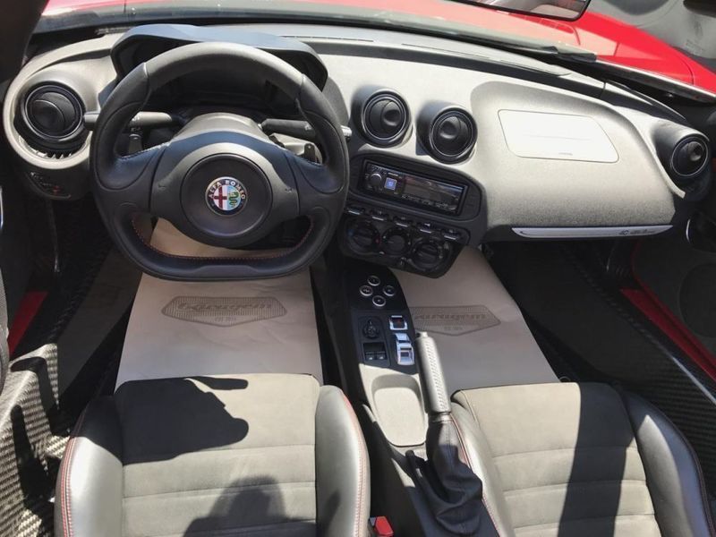 Sold Alfa Romeo 4c Spider 1750 Tbi Carros Usados Para Venda