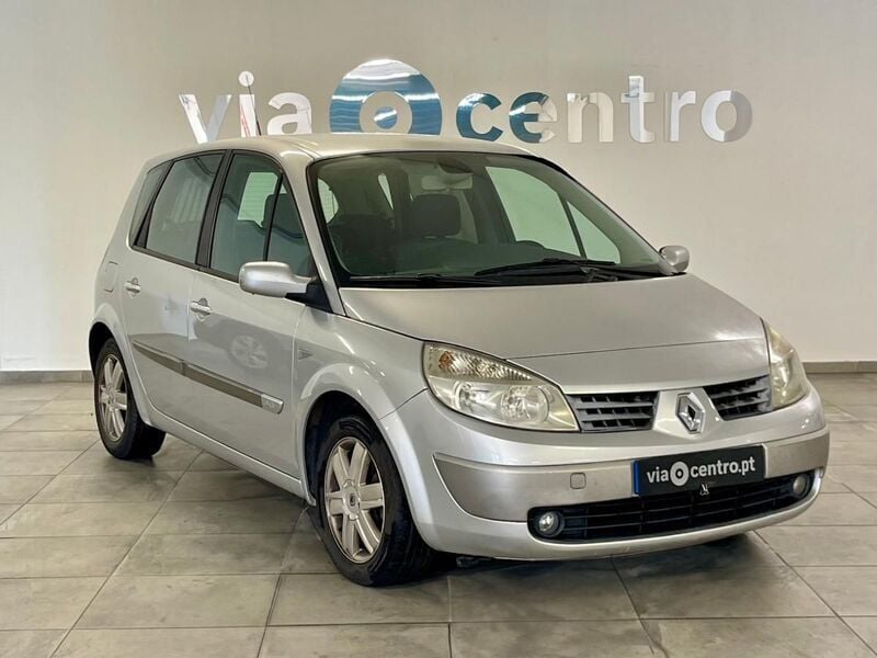 Cinza Usado 2005 Renault Scénic II Dynamique Monovolume | € 2.750 (Bom preço) - Imagem 1/4