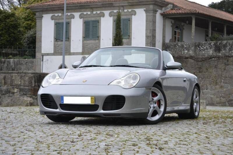 Usado Porsche 911 320 HP (235 kW) 2004 Cinzento