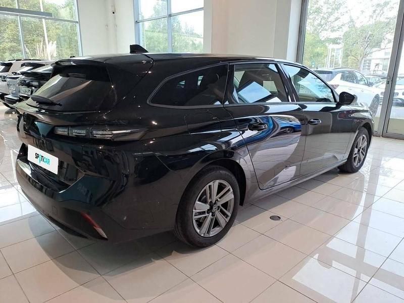 Usado Peugeot 308 136 HP (100 kW) 2025 Preto