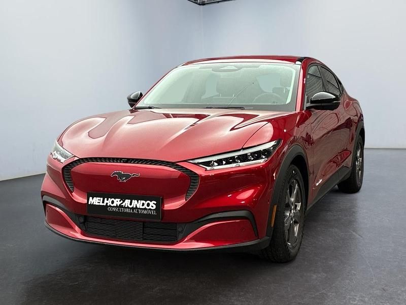 Usado Ford Mustang Mach-E Standard Range 197 kW (269 HP) 2023 Vermelho SUV