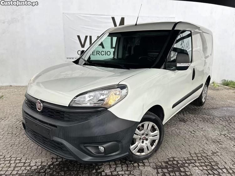 Branco Usado 2018 Fiat Doblò Monovolume | € 9.000 (Bom preço) - Imagem 1/1