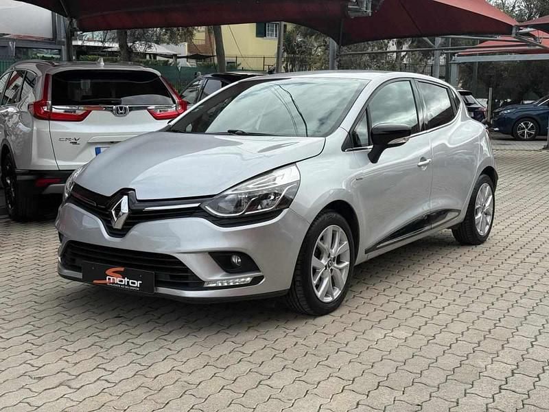 Cinza Usado 2018 Renault Clio IV LIMITED | € 11.950 (Preço justo) - Imagem 1/4