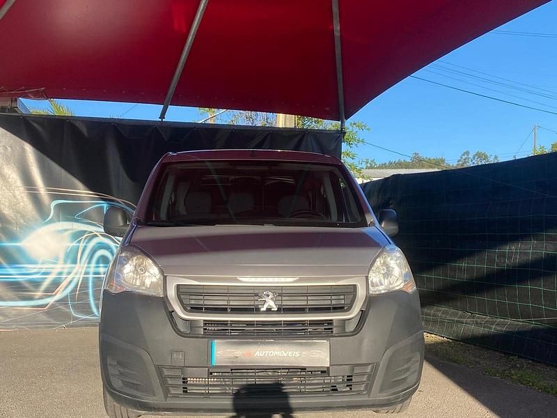 Usado Peugeot Partner 90 HP (66 kW) 2015 Cinza Monovolume