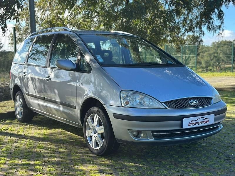 Usado Ford Galaxy Ghia 150 HP (110 kW) 2006 Cinza Monovolume