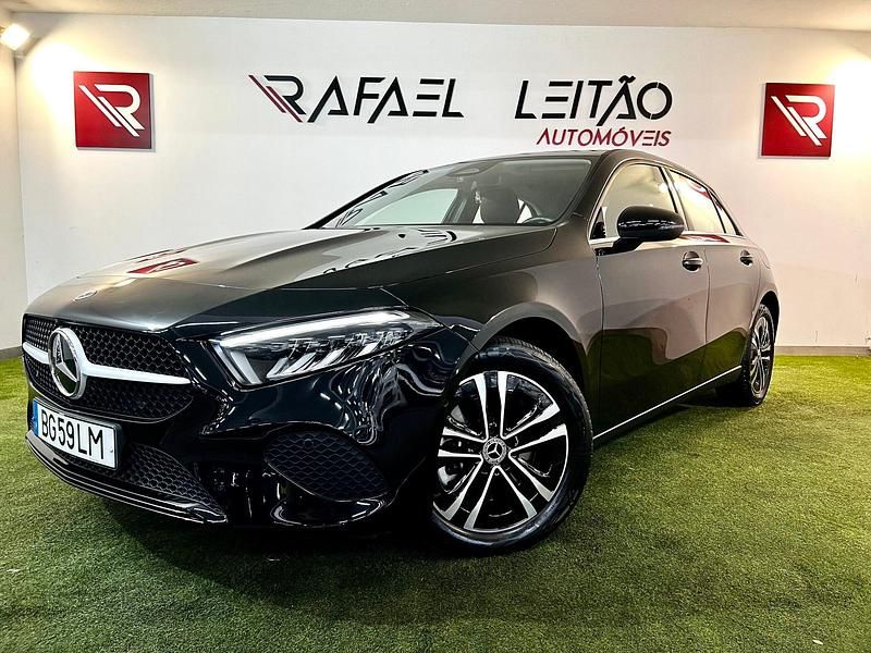 Preto Usado 2024 Mercedes A250 Sedan | € 32.750 (Super Preço) - Imagem 1/4