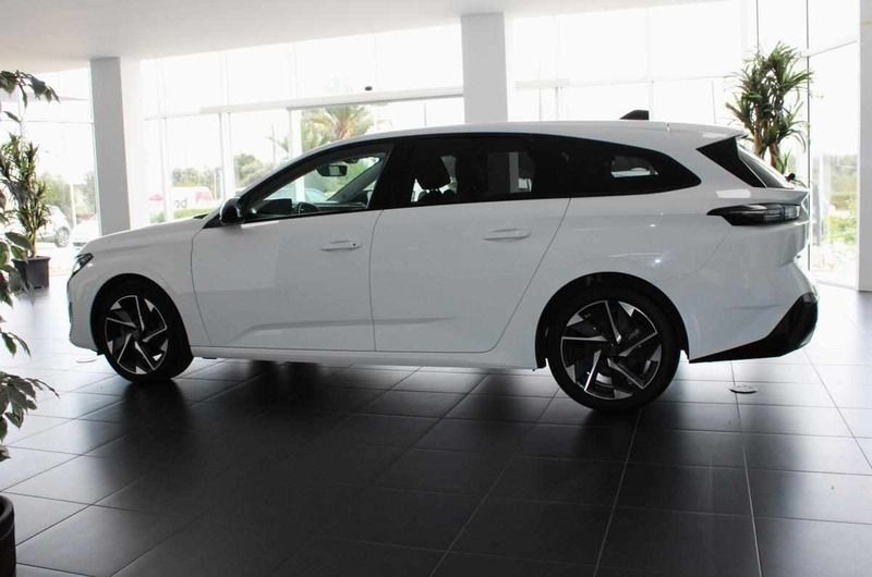 Branco Usado 2023 Peugeot 308 Carrinha | € 26.490 (Preço justo) - Imagem 1/4