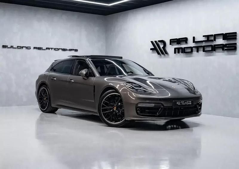 Castanho Usado 2018 Porsche Panamera Sport Turismo Carrinha | € 69.950 (Preço justo) - Imagem 1/4