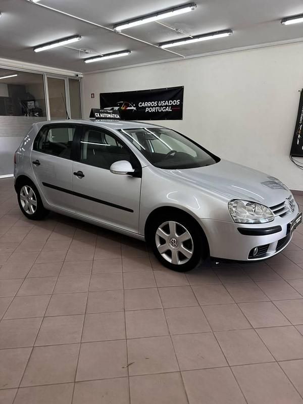 Usado VW Golf IV 105 HP (77 kW) 2006 Cinza