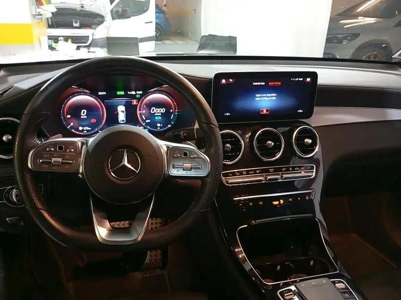Usado Mercedes GLC300e 320 HP (235 kW) 2022 Preto Coupé