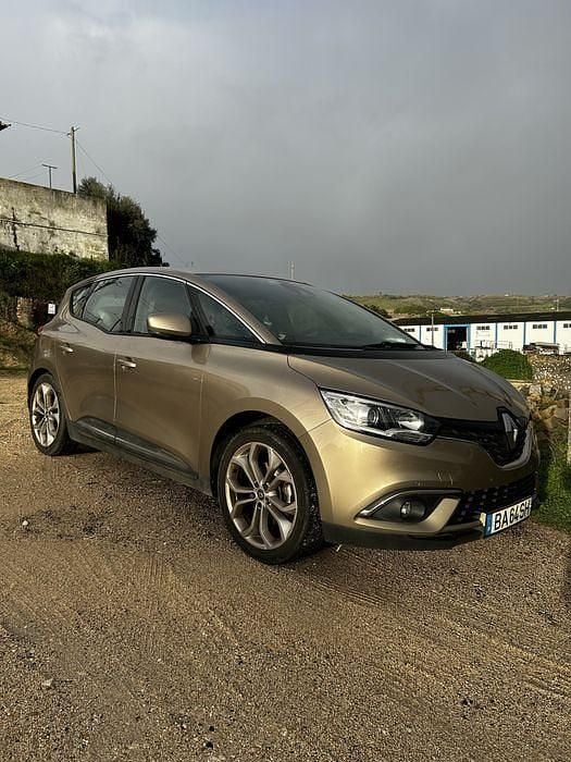 Usado 2018 Renault Scénic IV Business Monovolume | € 14.500 (Preço justo) - Imagem 1/4