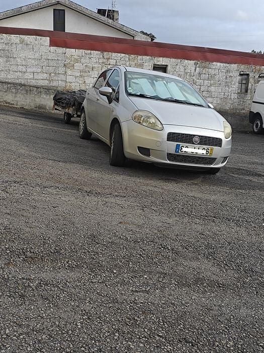 Usado 2010 Fiat Grande Punto Citadino | € 4.500 (Preço justo) - Imagem 1/4