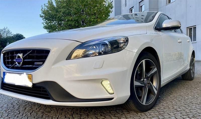 Usado 2014 Volvo V40 R-Design | € 10.950 (Preço justo) - Imagem 1/4
