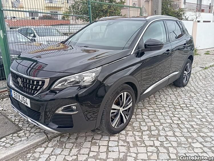 Usado Peugeot 3008 Allure 130 HP (95 kW) 2019 Preto SUV