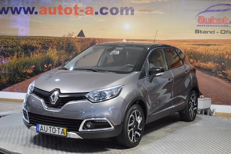 Cinza Usado 2016 Renault Captur SUV | € 13.750 (Preço justo) - Imagem 1/4