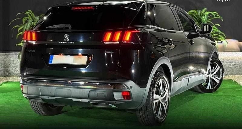 Preto Usado 2017 Peugeot 3008 Citadino | € 17.000 (Bom preço) - Imagem 1/4