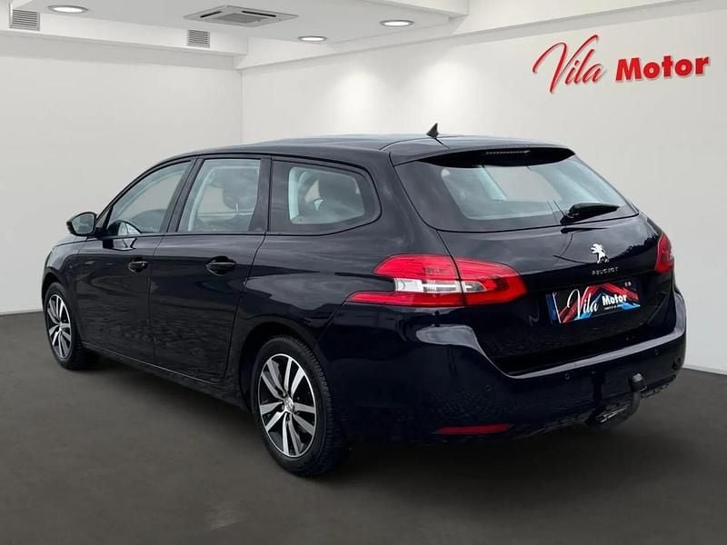 Usado Peugeot 308 SW 120 HP (88 kW) 2016 Azul Carrinha