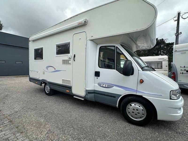 Branco Usado 2002 Fiat Ducato Van | € 26.750 (Preço justo) - Imagem 1/4