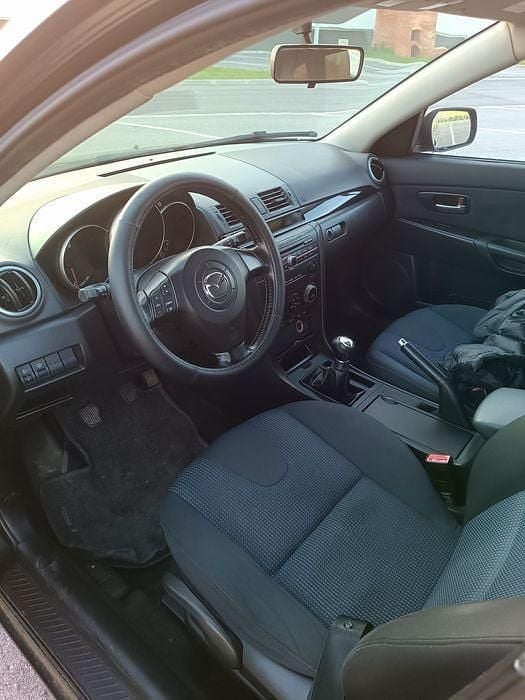 Usado Mazda 3 110 HP (80 kW) 2005 Sedan