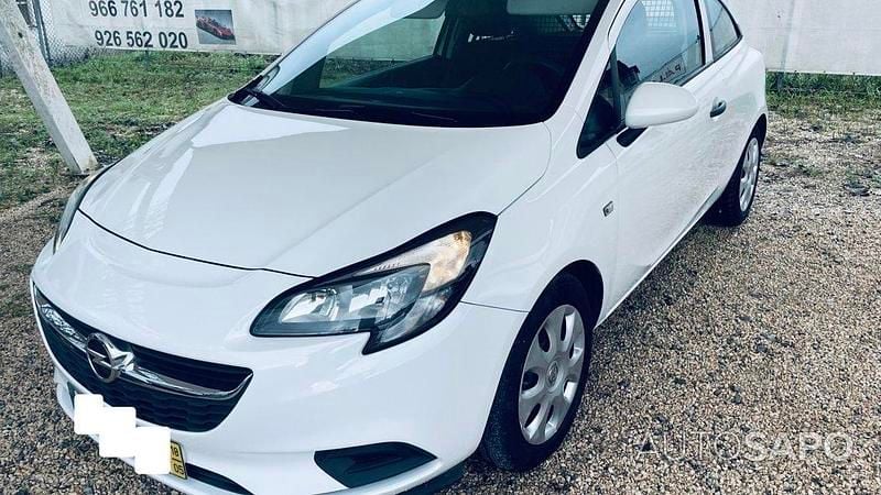 Usado Opel Corsa Cosmo 95 HP (69 kW) 2018 Branco