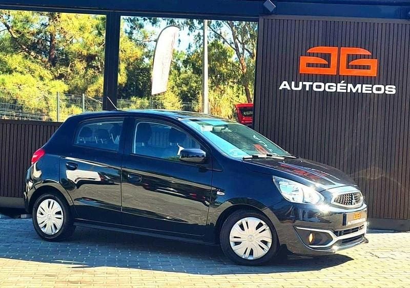 Preto Usado 2017 Mitsubishi Space Star | € 9.350 (Preço justo) - Imagem 1/4