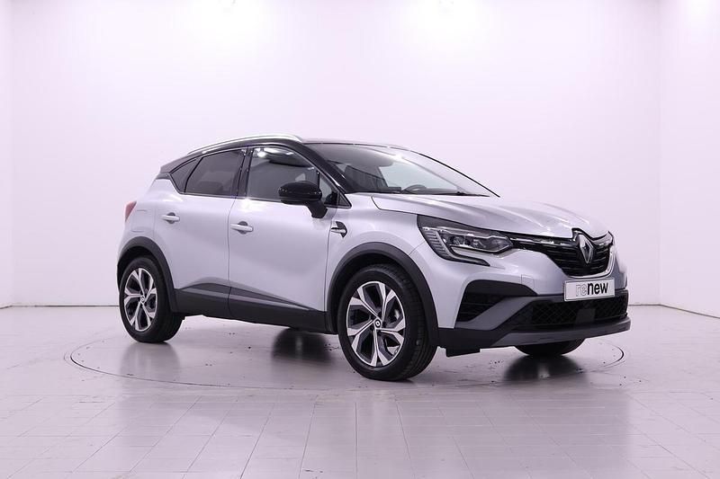 Cinzento highland / tejadilho preto estrela Usado 2023 Renault Captur RS Line SUV | € 20.900 (Preço justo) - Imagem 1/4